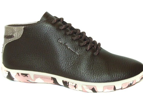 BootsTbs Juhayna