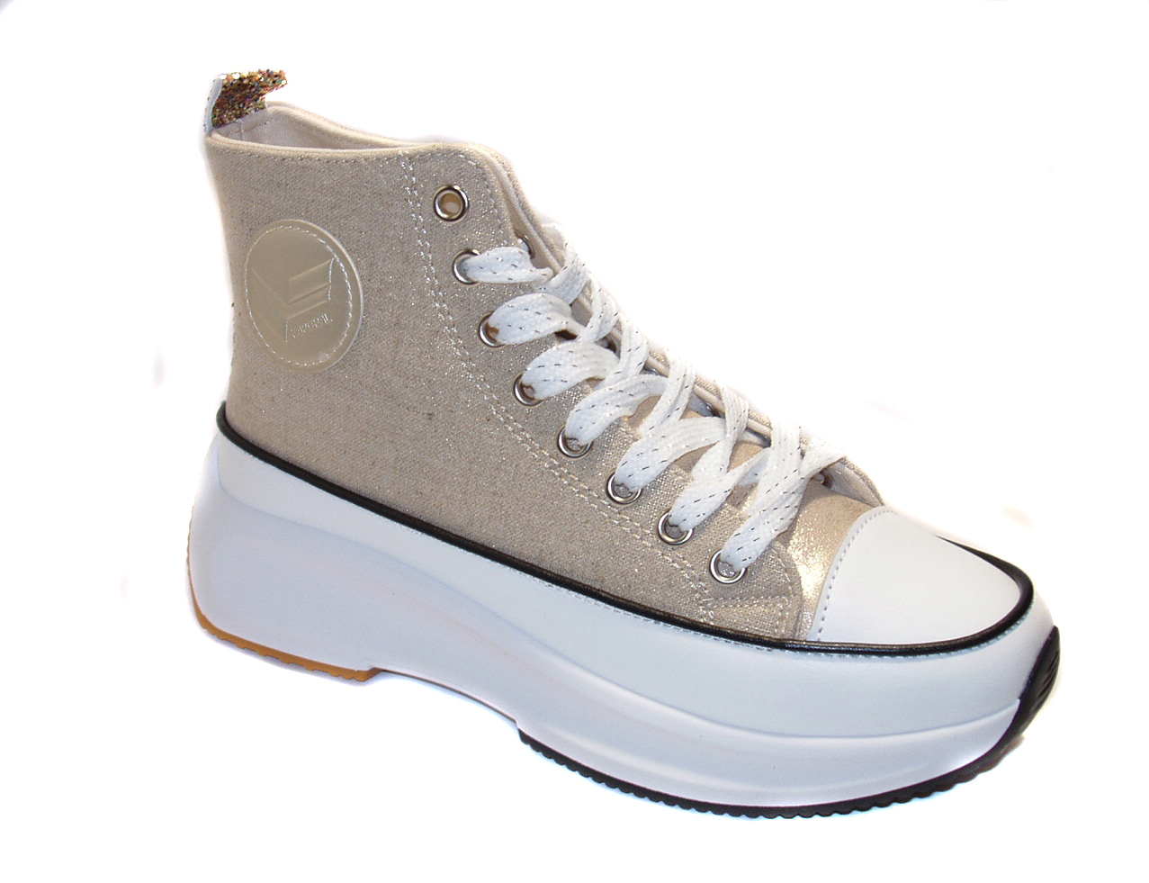 kaporalchrista beige1
